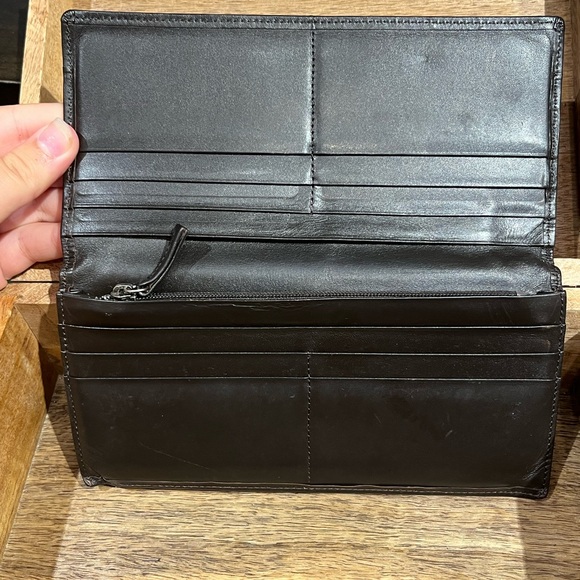 Authentic Buberry leather wallet - Picture 6 of 14